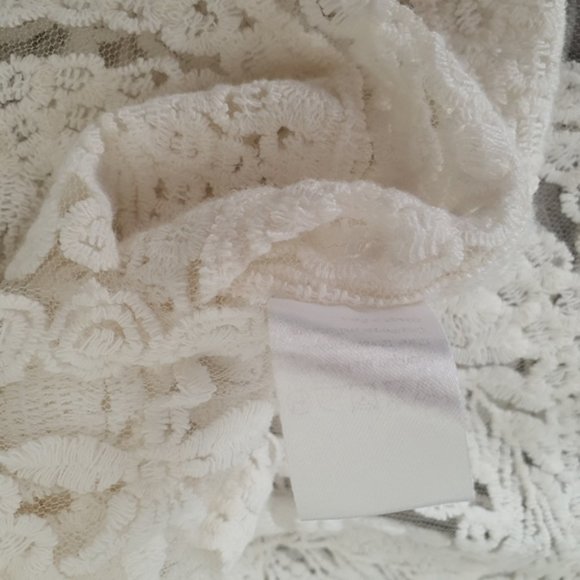 Julie White Embroidered  Sleeveless Top Size S/M - Picture 9 of 15